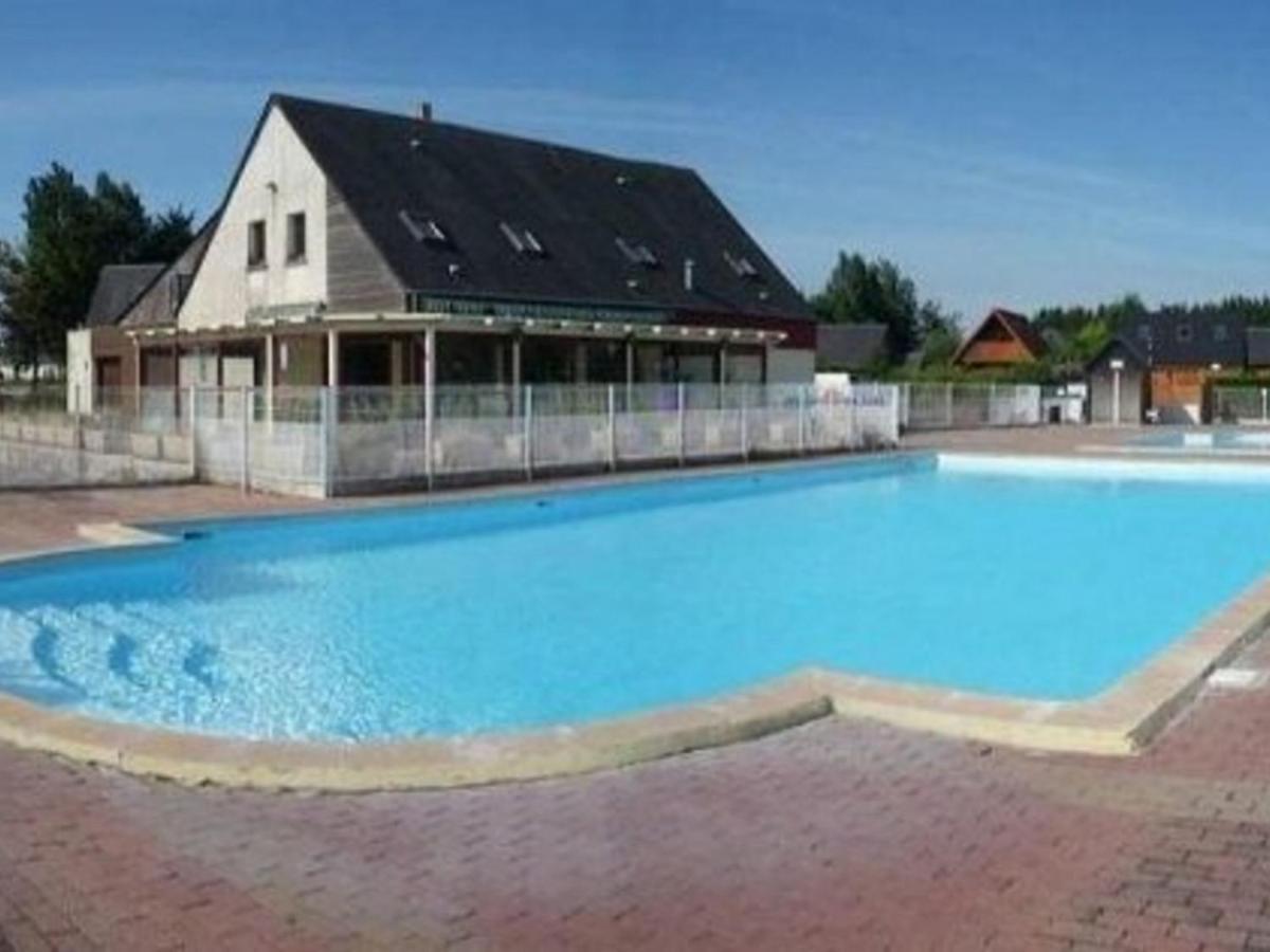 Chalet Avec Piscine Chauffee, Tennis Et Jardin Clos, A 1700M De La Plage De Cabourg - Fr-1-465-22 외부 사진