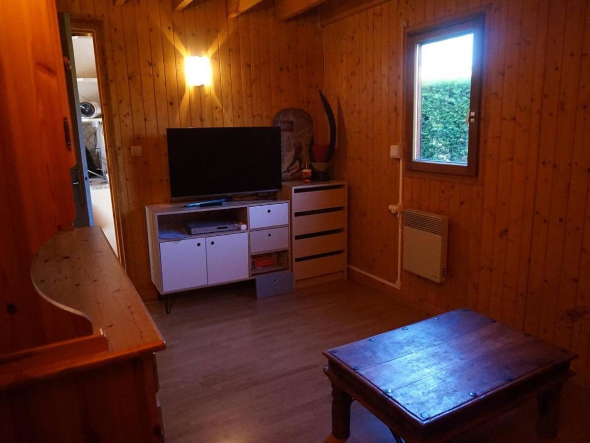 Chalet Avec Piscine Chauffee, Tennis Et Jardin Clos, A 1700M De La Plage De Cabourg - Fr-1-465-22 외부 사진